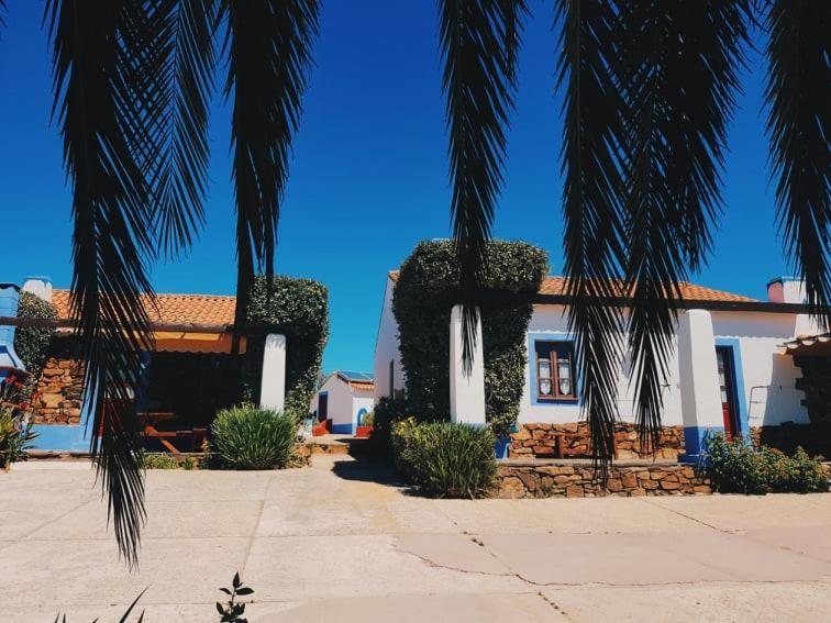 Hostal Quinta Do Sardanito De Tras Zambujeira do Mar Exterior foto